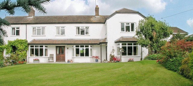 3 bedroom accommodation in Potterne, near Devizes in Devizes
