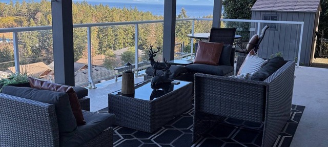 30 days or more- Executive home - Ocean and Mountain View in Nanaimo