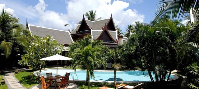 8 beds HIMMAPHAN villa, WALKING to Bangtao beach, cafes, shops, massage in Phuket