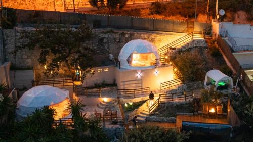 AAA View Private Terrace Outdoor Heated Hot Tub Family Fun in Badalona