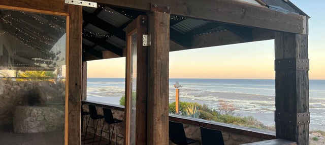 Absolute Beachfront Holiday House with unrestricted Seaview's- Corny Point in Corny Point
