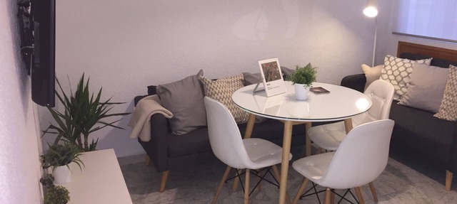 Air conditioning, Wifi, close to the mosque and cathedral in Córdoba