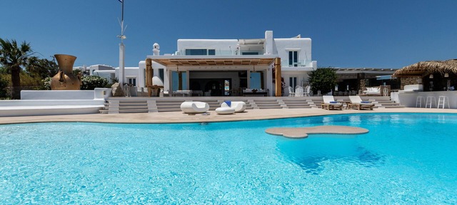 Alegria Mykonos: 14 Suites and Bedrooms for Groups up to 28 Guests in Kalafatis