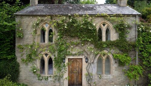 All Souls Cottage in Cirencester