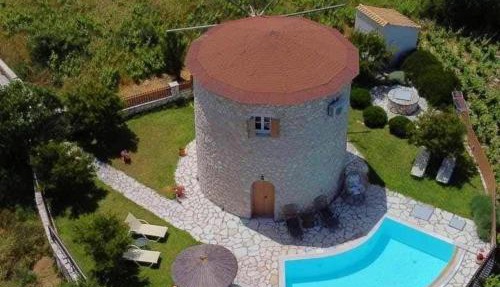 Anemomilos Villa in Asprogerakata