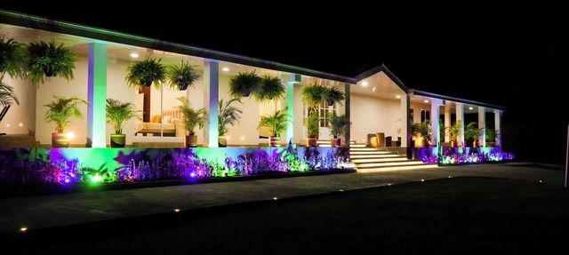 Area 89. Stunning Villa—Pool, Hot Tub, and Home Theater, Just 5 Minutes from the Hot Springs in Rivera
