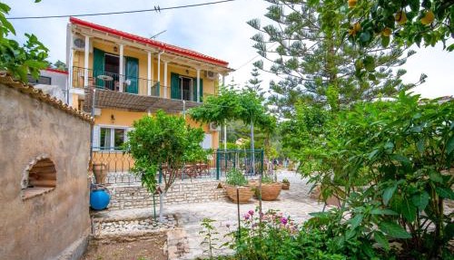 Arthur House in Longos