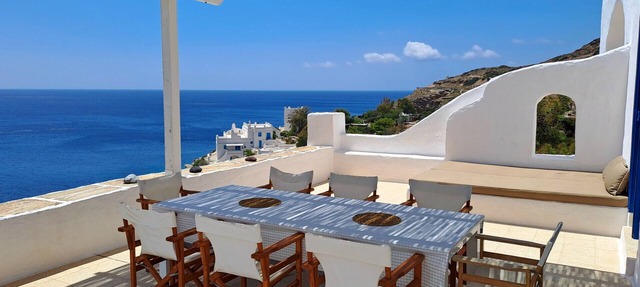 Artistic Villa Hideaway in Ios