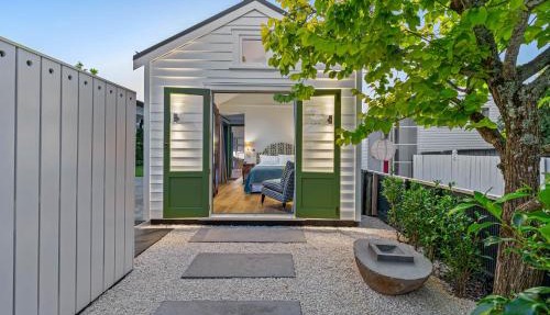 Augusta Hut in Devonport