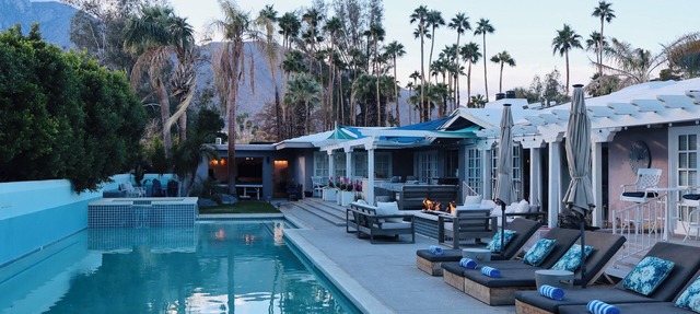 Azure Spring Villa: 7 EnSuites, 80' Pool, Pickleball, Pro Game Rm & Chef Kitchen in Palm springs