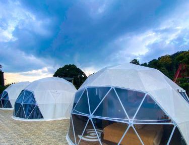 Baith Glamping Dome in Cihideung
