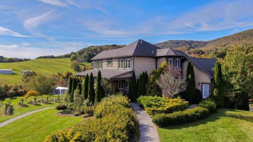Banner Elk Winery Villa in Banner Elk