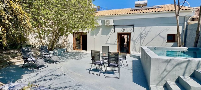 Beach Villa Skouna with private pool in Roda