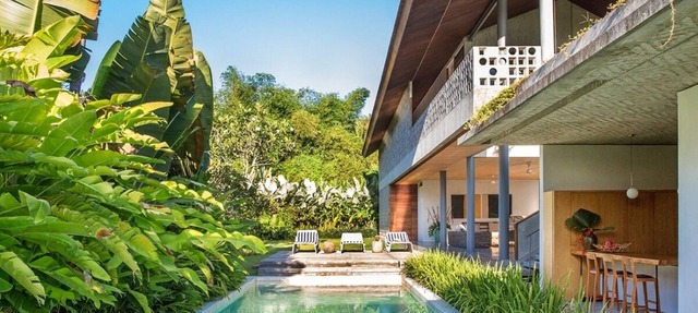 Beachside 4BR Villa Perfect for Families in Bali