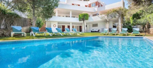 Beautiful beachfront private villa with swimming pool in Cala d'Or in Cala d'Or