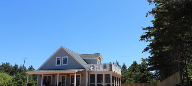 Beautiful NEW vacation rental/Entrance to National Park walk to the beach in Stanhope