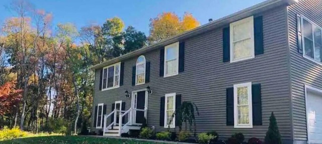 Beautiful, Spacious, 5 Acre Hudson Valley Family Retreat in Poughkeepsie