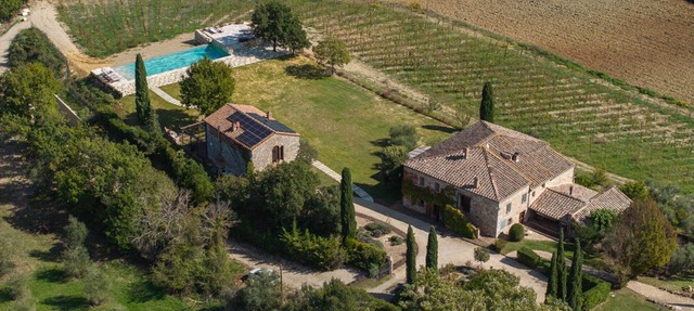 Beautiful Villa with pool near Siena in Monteroni d'Arbia