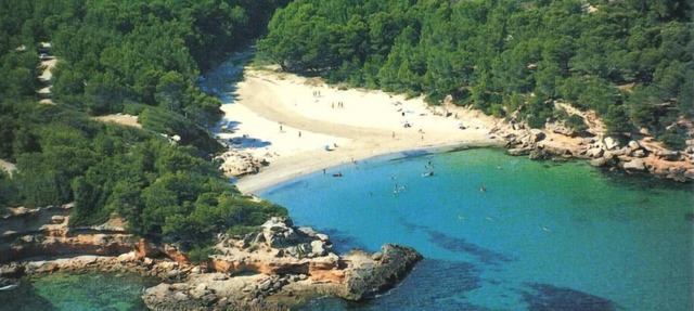 Beautiful villa rental with private pool, wifi, 200 m from the beach in L'Ametlla de Mar