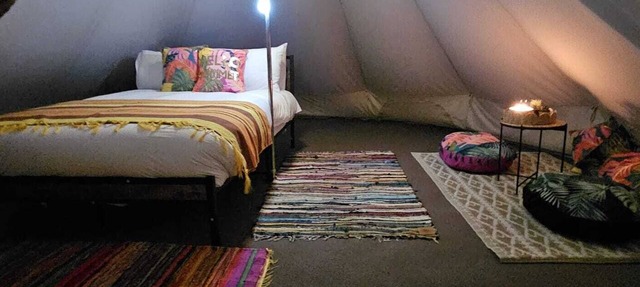 Bell Tent with Country View in Durrington