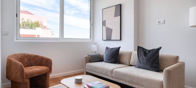 Blueground | Alvalade, turnkey home + kitchen in Lisbon