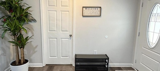Brand new spacious and comfort 3-bedroom villa in east central in Memphis