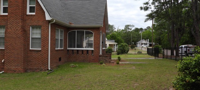 Brick House Retreat at the Heart of Hamlet in HAMLET