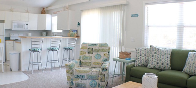 Bright & Beachy 3 bed/2 bath Soundside MP6 in Kill Devil Hills
