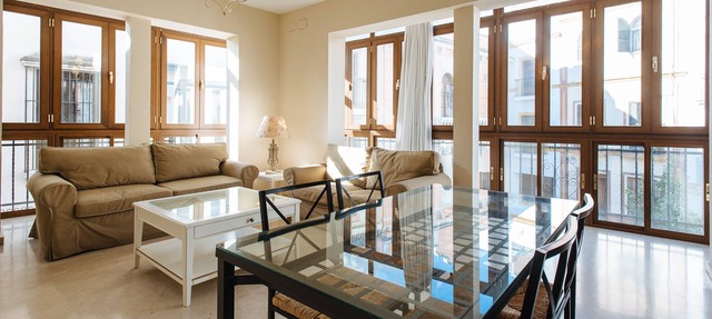 Bright & Cozy Parking Option- Sevilla City Center 10 in Sevilla