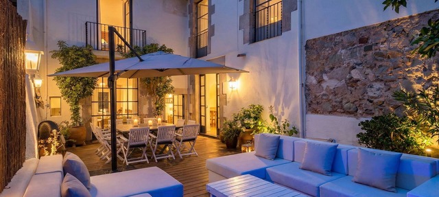 Can Boada Historic XVI cent. Villa Barcelona 5 min. walk to beach Renewed in Sitges