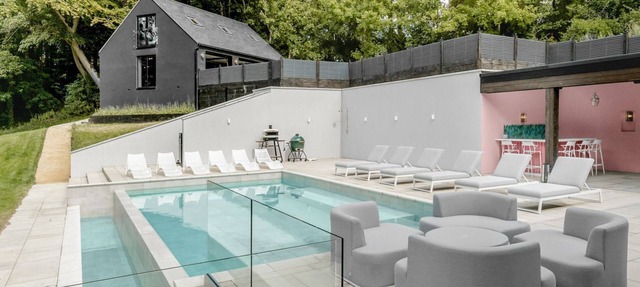 Carmel House - Seven Bedroom Villa, Sleeps 14 in Chipping Norton