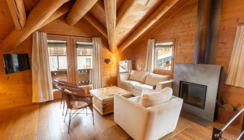 Chalet Dent d'Oche - A Dream Family Stay in Morgins