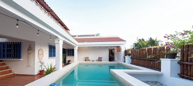 Charming 2-bedroom villa in wonderful Chuburná Puerto with WiFi, AC in Chuburná Puerto