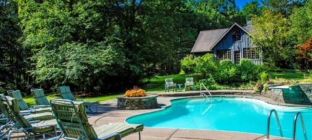 Charming 2-bedroom cottage near Bethel Woods with WiFi in Eldred