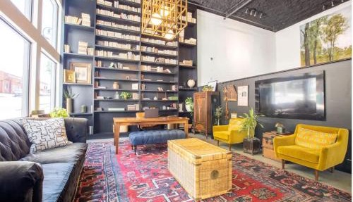 Charming Downtown Oasis - Two and a Half Blocks to Broadway in Nashville