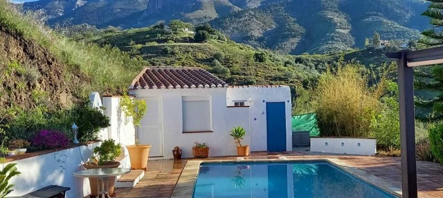 Charming country house in Canillas de Aceituno