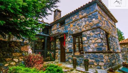 Charming 3-storey Loft with fireplace in Palaios Agios Athanasios