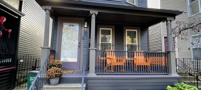 Charming Urban Oasis Conveniently located on a small historic street. in Buffalo