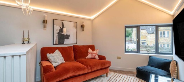 Chic Cotswold Tiny Home - Oddity House in Blockley