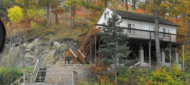 Cliffside Hideaway-Renovations & upgrades coming! in Hammond