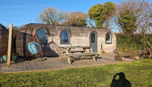Clotted Cream -Lydcott Glamping, Cornish Sea Views in Looe