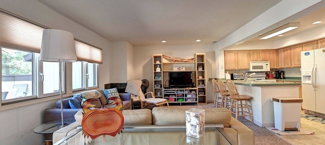 Comfortable 4 bedroom Villa in Sea Colony Resort! Close to pools, tennis courts, beach, restaurants and shops! in Bethany Beach