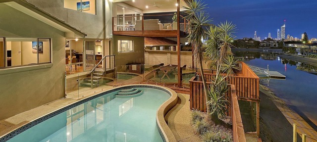 Coral Waterfront, Broadbeach in Broadbeach