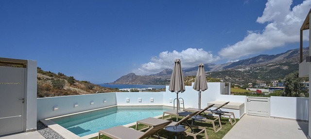 Corallia villa 2, with pool in Plakias resort in Plakias