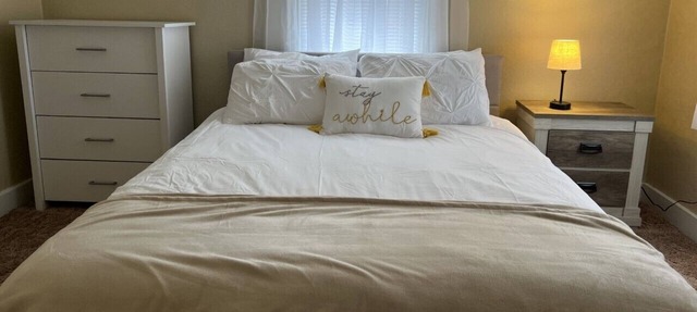 Cozy, pet friendly, one bedroom apartment in Macomb