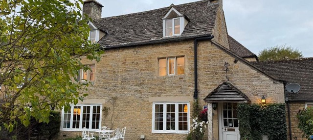 Craigmoor Cottage, enchanting, tranquil & central in Bourton on the Water