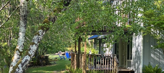 Creekfront Home with Large Covered Porch and Fire Pit...Pet-Friendly! in Longview