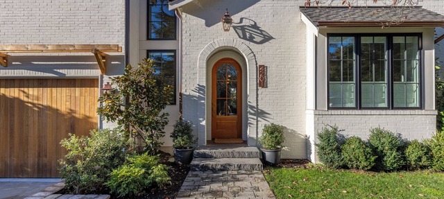 Custom home with Pickleball court in Seattle