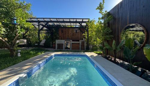 Custom Tiny House in Valle in Francisco Zarco