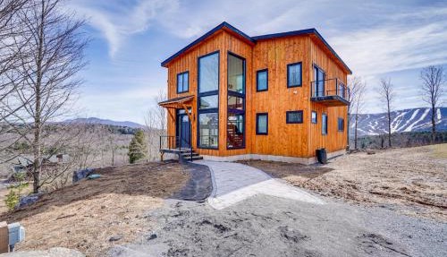 Custom Windham Mtn Villa w/Pool, Theater & Views! in Windham